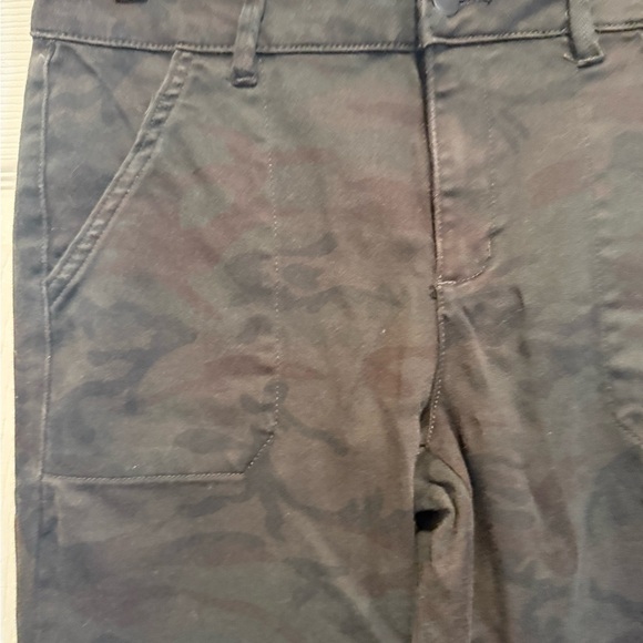 Evereve Midnight Camo Joggers Size 27. Zip Ankle. - Picture 4 of 9